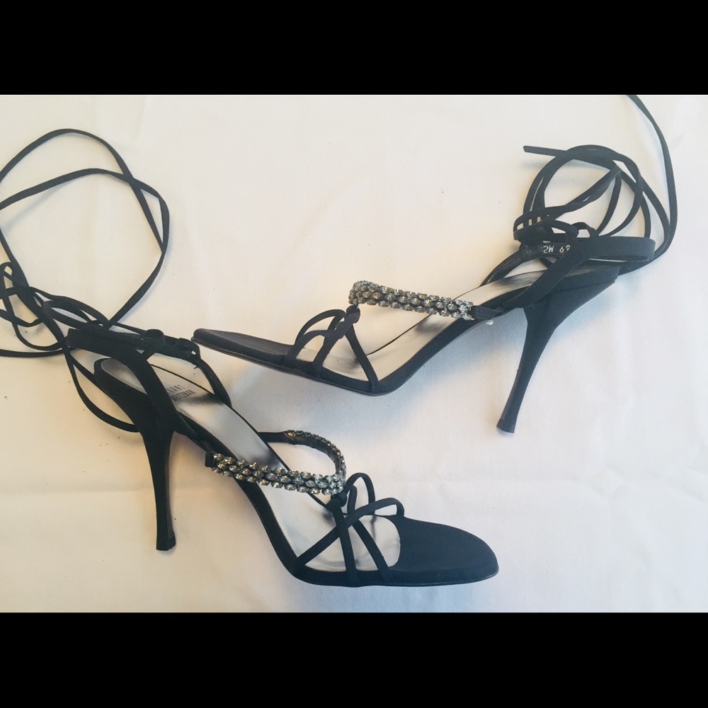 Shoes - Picture 3 of 3